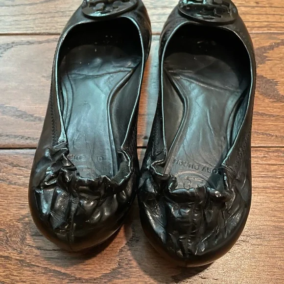 Tory Burch Patent Leather Ballet Flats Black. Size 5 - Picture 6 of 7